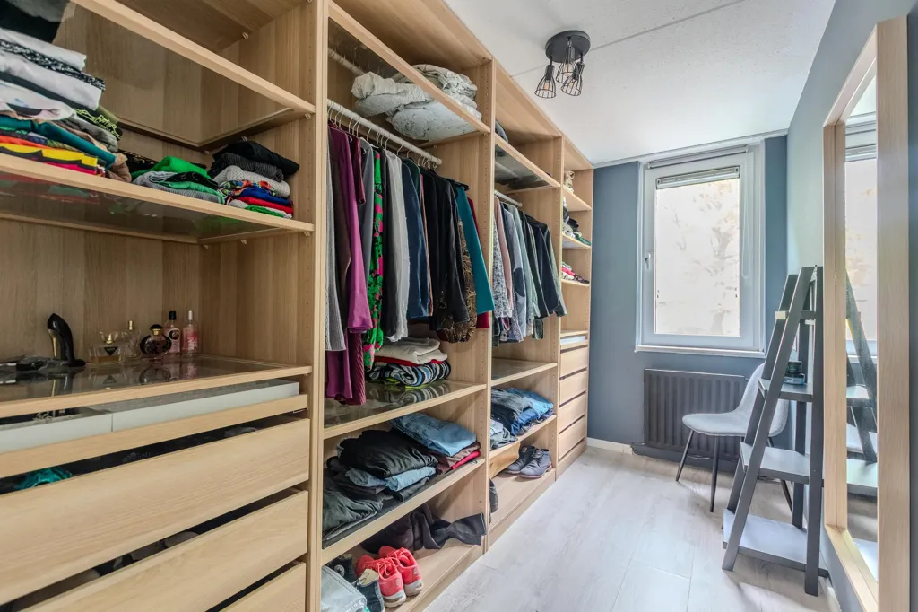 6-toaline maja asukohas Hoogerheide