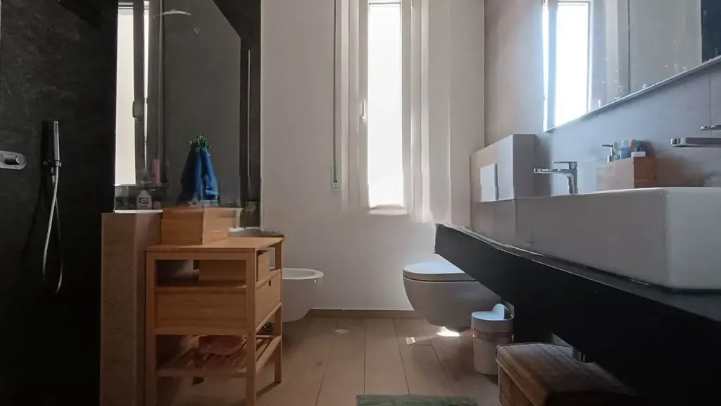 Salles de bain - Rearfacing Apartment with Balconies in Senigallia