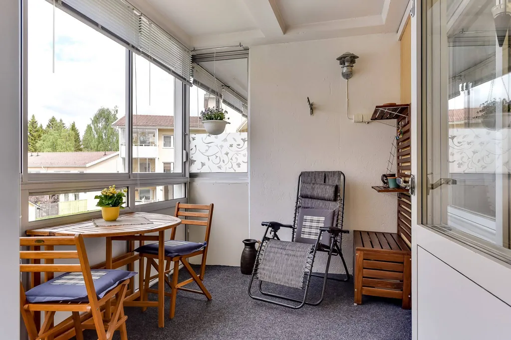 Balcon - Apartment with Balcony in Brf Ersängen