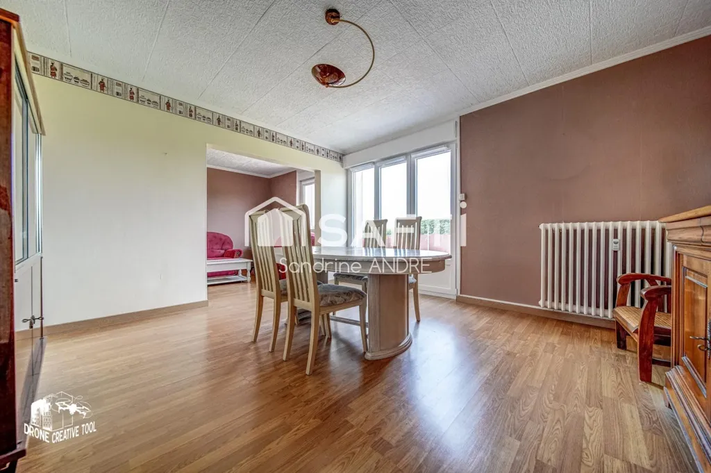 Dining Room - South-Facing Apartment with Balcony in Neufchef
