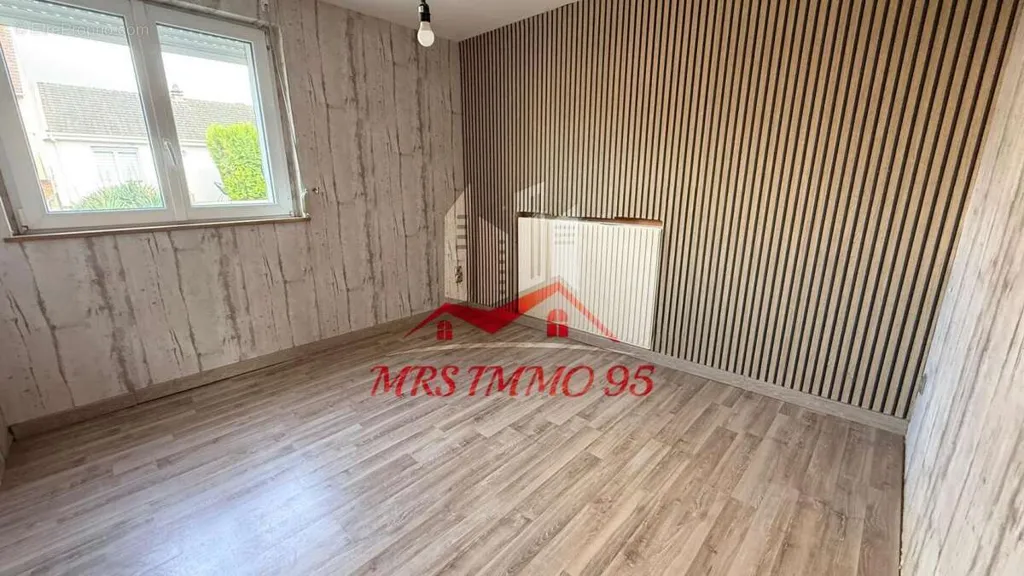 Pièces - Ensemble de 2 Maisons Triplex à Vémars