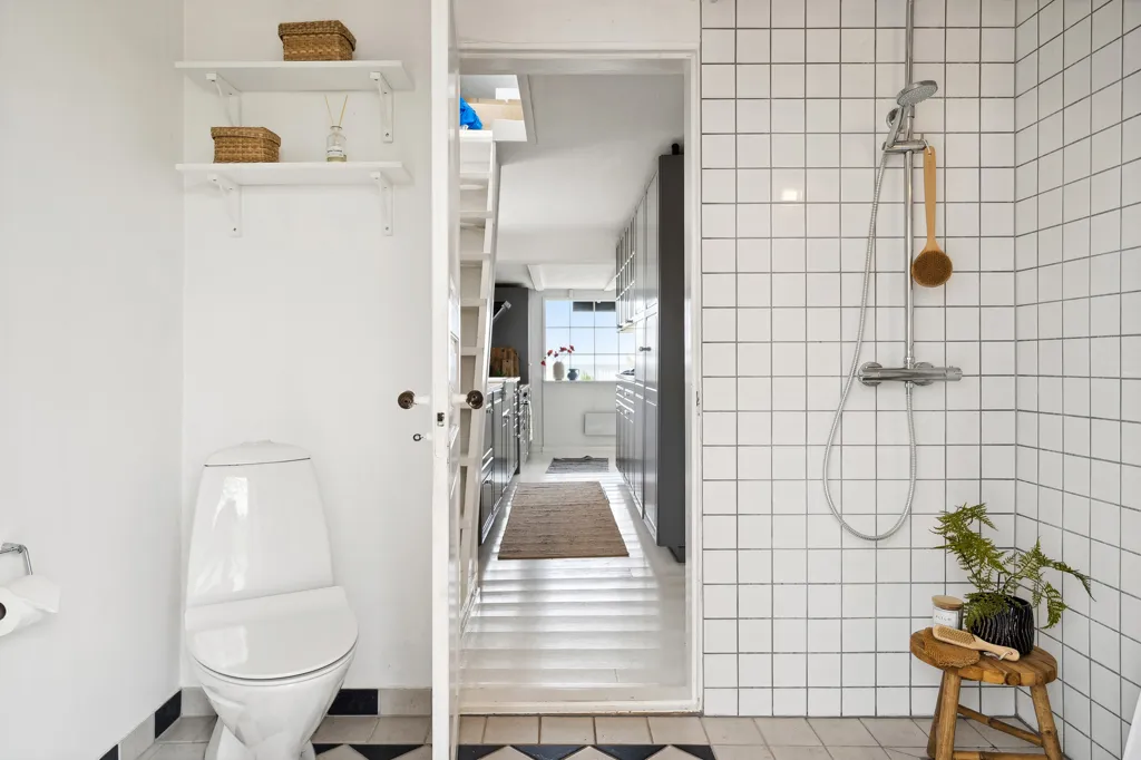 Vannitoad - Cottage with Sea View in Nyborg