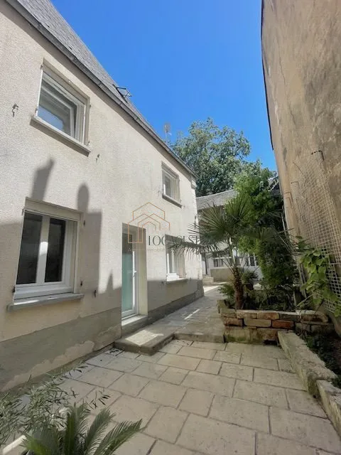 Aed - City House with Courtyard in Bourges Auron