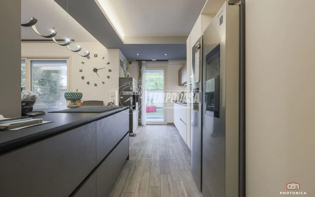 Cuisine - Modern Apartment with Private Garden in Bologna