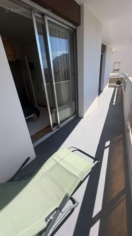 Rõdu - Apartment with Balcony in Annemasse