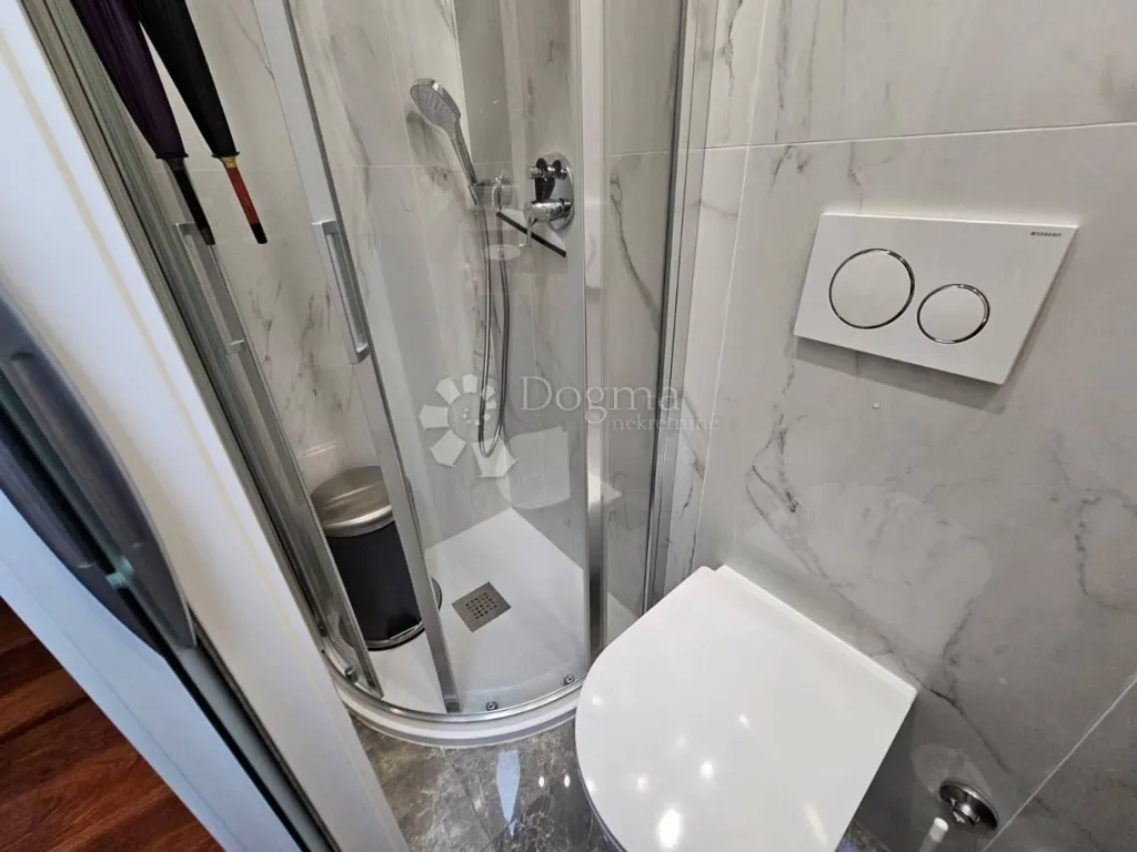 Vannitoad - Apartment with Sea View in Rovinj Centre