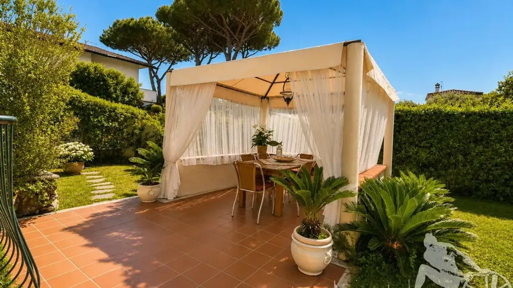 Terrasse - Rustic Villa with Garden in Forte Dei Marmi