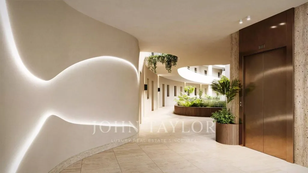 hallway_entrance
