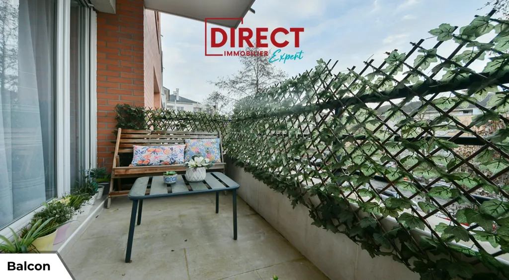 Balcony - Apartment with Balcony in Créteil Pointe du Lac