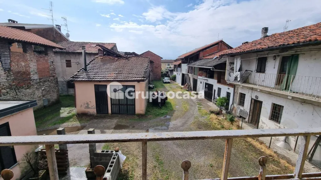 Rõdu - Rustic Property with Balcony in Recetto