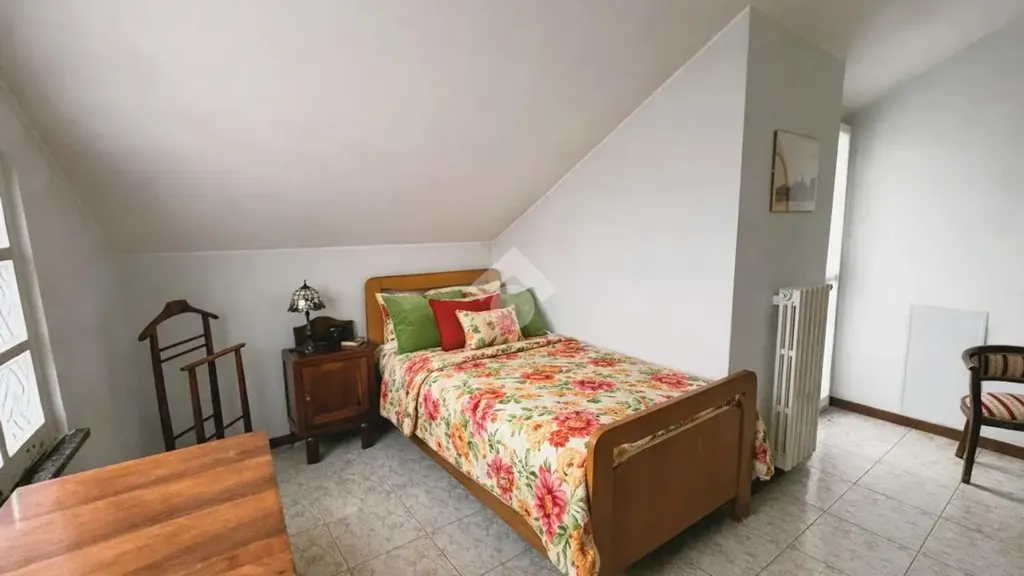 Chambres - Spacious Apartment with Balcony in Vimercate