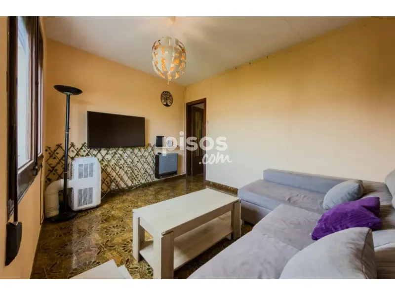 Séjour - Furnished Apartment with Balcony in Sants-Badal