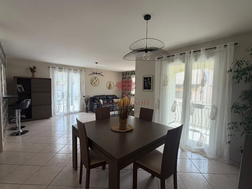 Salle à manger - Villa avec Piscine à Gignac