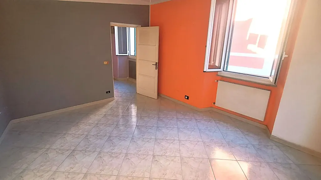 Toad - Spacious Apartment with Central Location in Campomorone