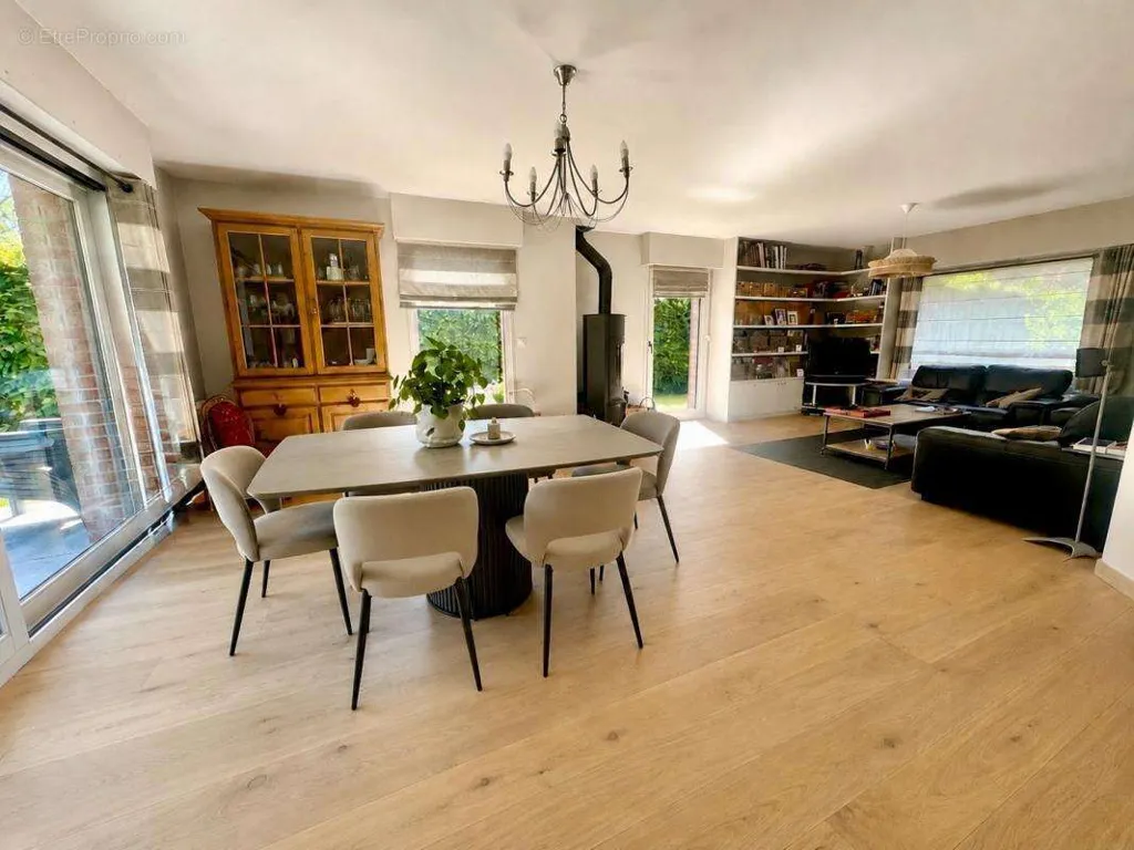 Salle à manger - Maison en Semi-Plain Pied avec Jardin à Wasquehal