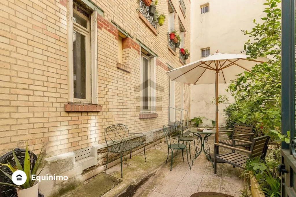 Garten - Apartment with Terrace in Paris