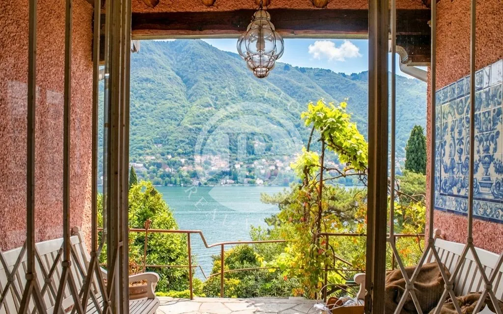 Terrazza - Luxury Villa with Lake Views in Moltrasio