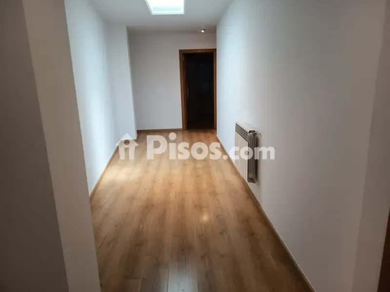 Esik - Apartment with Balcony in Calle del Monte