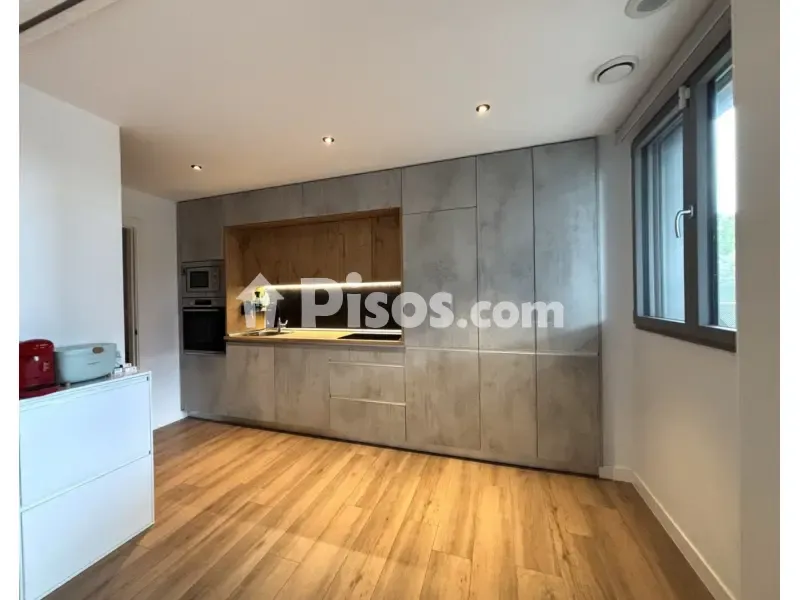 Cuisine - Ground Floor Flat with Private Garden in Fuenlabrada