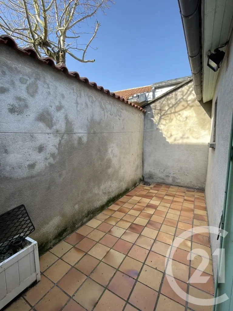 Jardin - Maison 2 Pièces avec Cour à Graulhet
