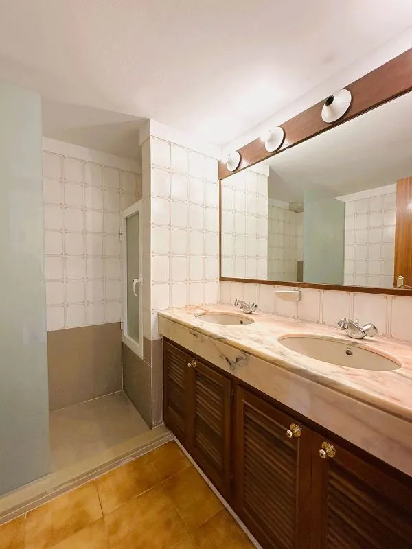 Salles de bain - Luxury House with Panoramic Views in Arenys de Munt