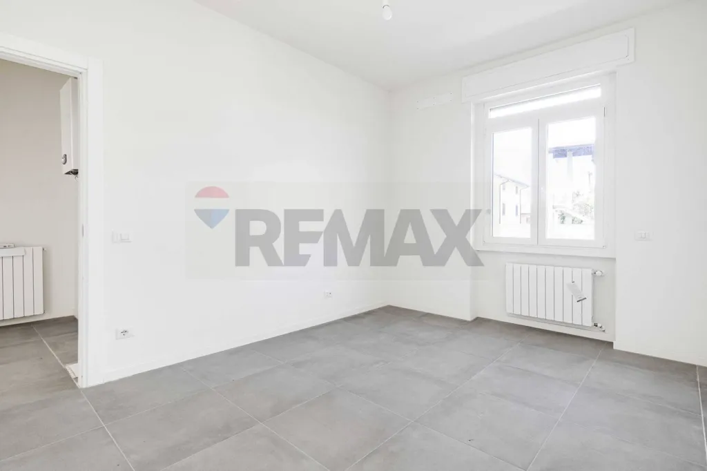 Pièces - Modernised Two-Bedroom Apartment in Arsago Seprio