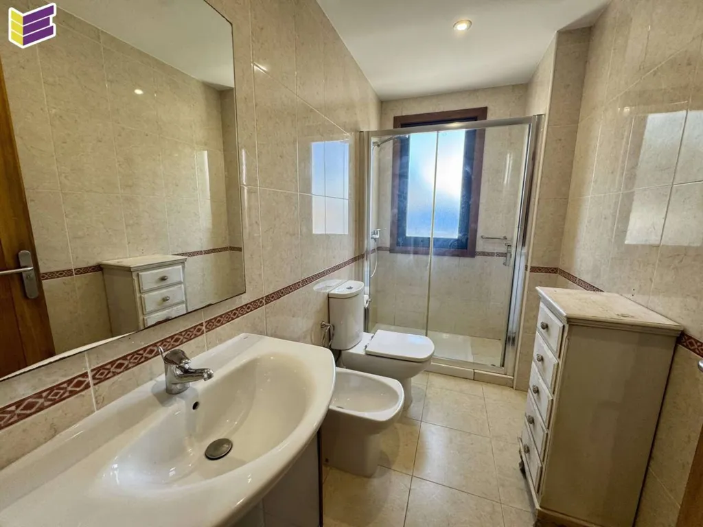 Salles de bain - Apartment with Lift and Garden in Mos