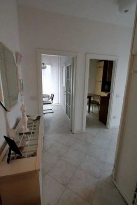 hallway_entrance