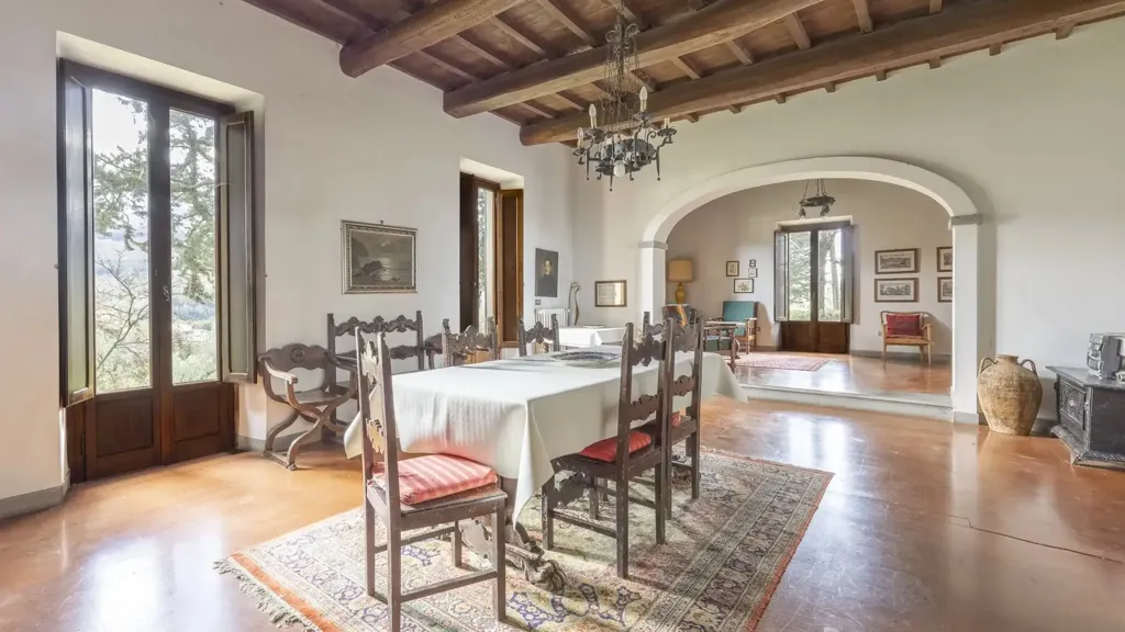 Salle à manger - Tuscan Cascina with Olive Grove in Pelago