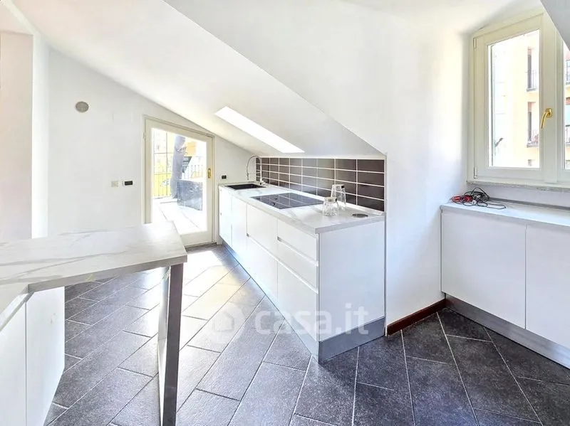 Cuisine - Mansard Apartment with Terrace in Monza