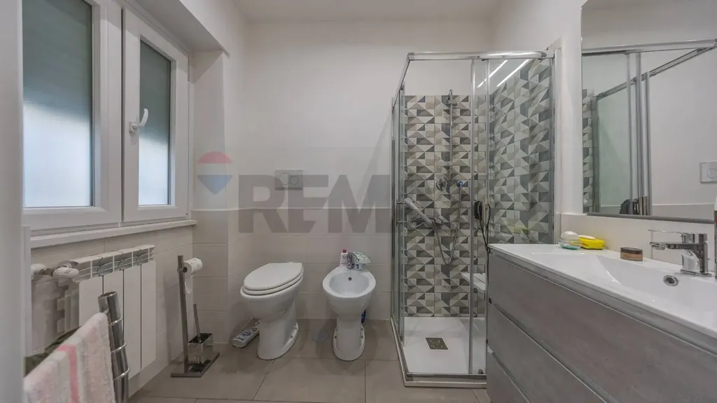 Vannitoad - Ristruttured Flat with Ascender in Appio Latino, Rome