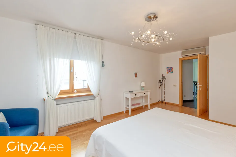 Chambres - Two-Story Apartment with Terrace in Riga Centre