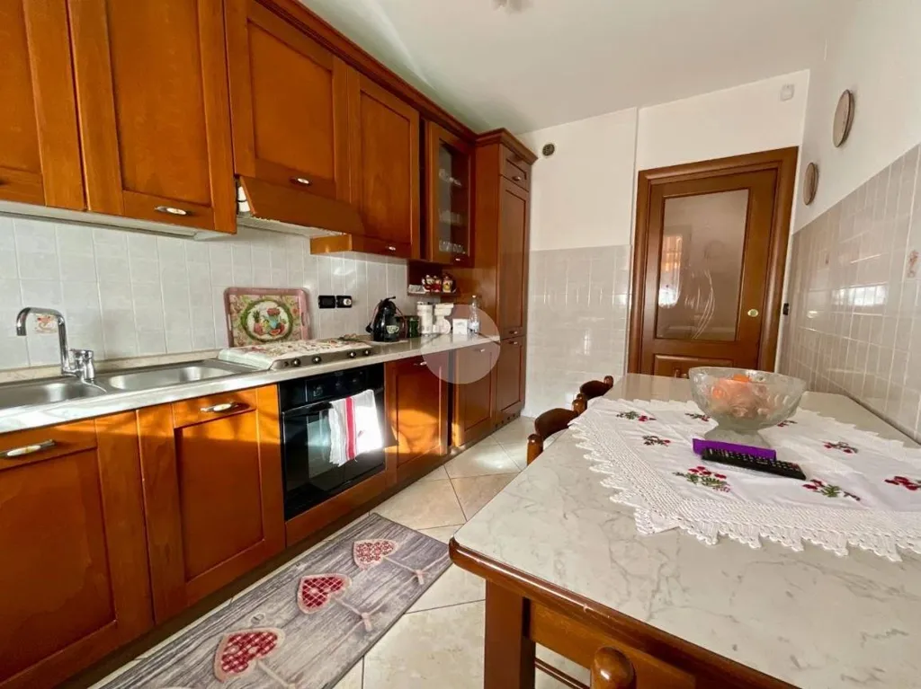 Cuisine - Apartment with Private Garden in Leini