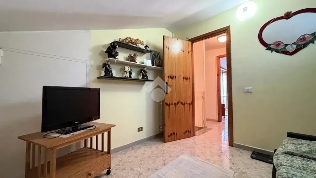 Elutuba - Terraced Villa with Private Garden in Ardea