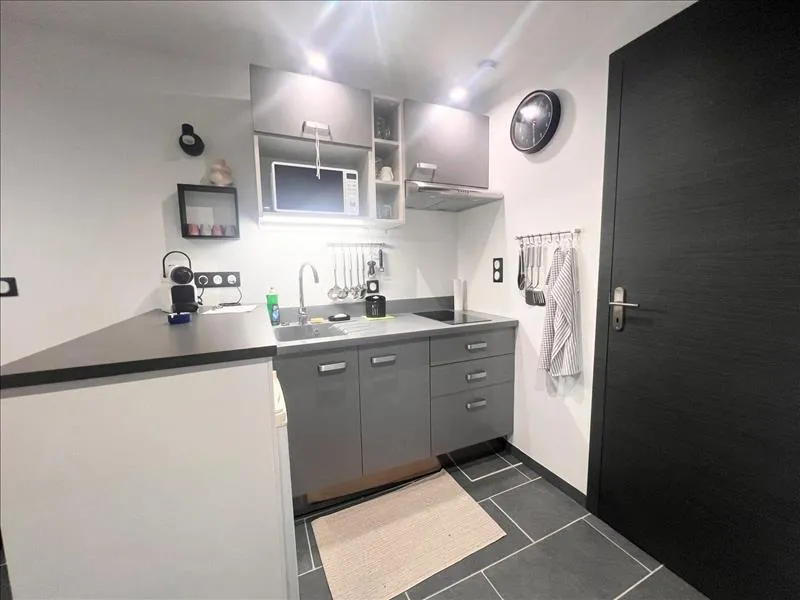 Kitchen - Meubled Maison with Garden in Residential Area
