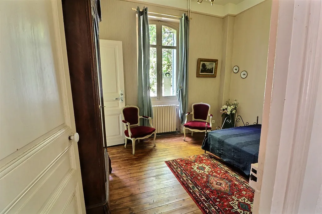 Magamistoad - Charming Bourgeois House with Garden in Chancelade