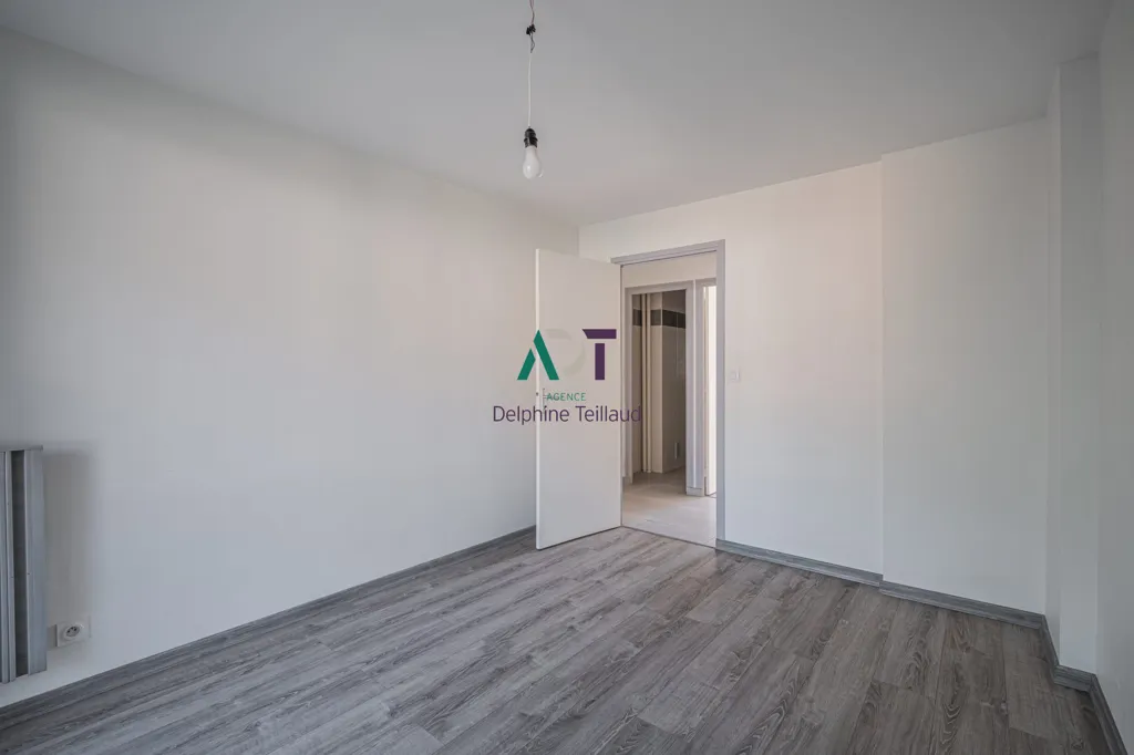 Pièces - Appartement T2 avec Parking à Fontaine