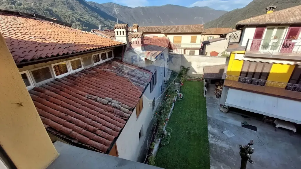 Terrasse - Casa Indipendente with Terrace in Monasterolo del Castello