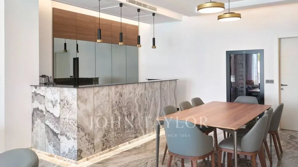 Salle à manger - Appartement Luxe avec Terrasse à Cannes