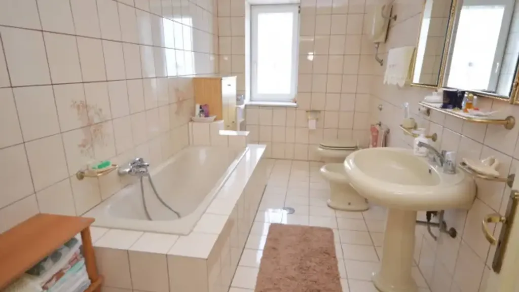 Bathrooms - Multi-Unit Building with Panoramic View in Cariati