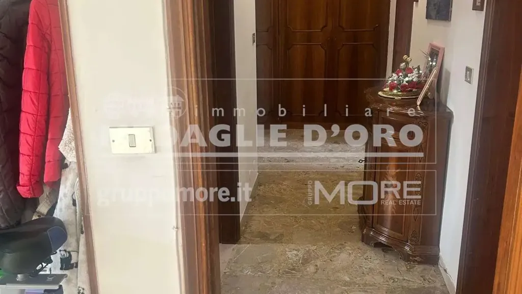 Ingresso - Apartment with Balcony in Modena