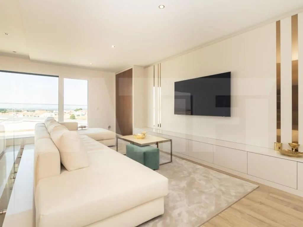 Elutuba - Luxury Duplex with Private Parking in Montijo