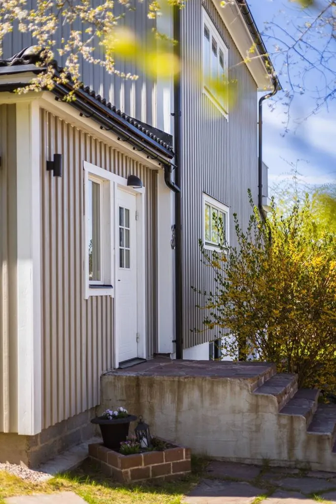 6-toaline maja asukohas Sandvikens kommun