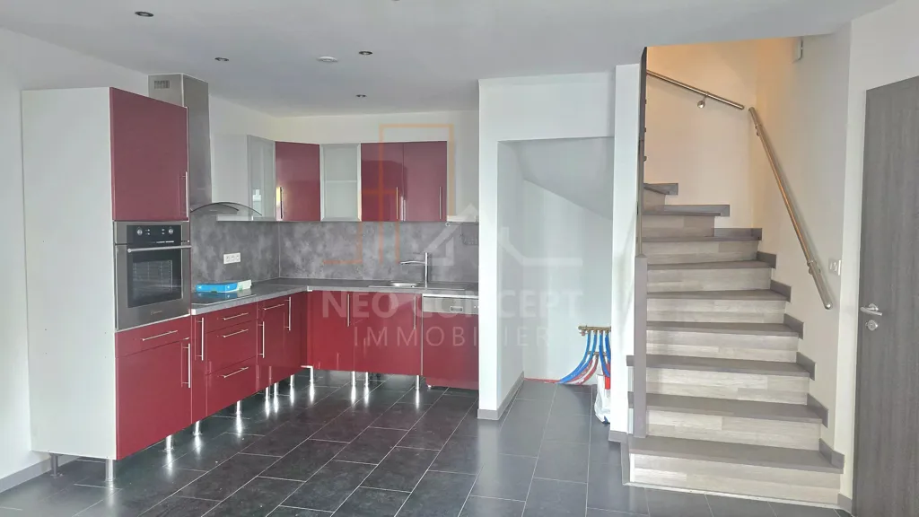 Köök - Triplex Flat with Terrace in Quiet Copropriété