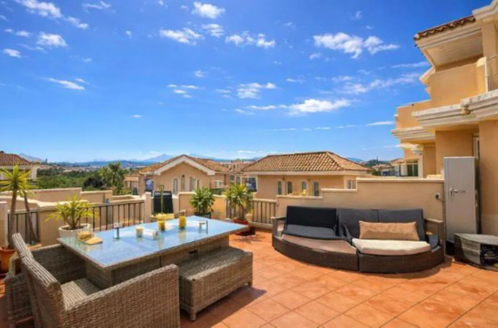 Terrass - Townhouse with Sea Views in La Duquesa, Manilva