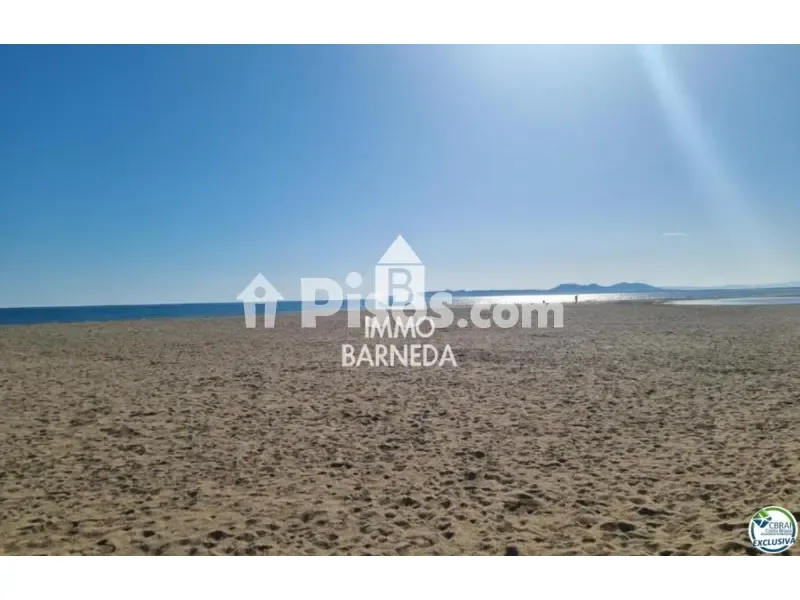 Bright Studio with Sea View in Empuriabrava