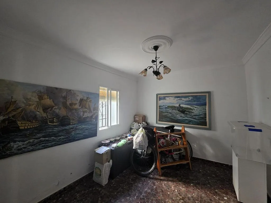 Bureau - 3-Bed Apartment with A/C in S. Antonio - Girón