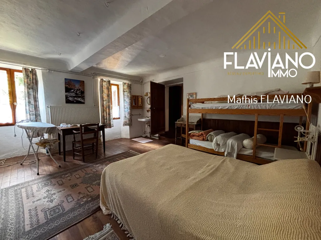 Schlafzimmer - Two-House Property with Mountain Views near Barcelonnette