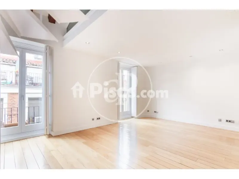 Living Room - Modern Apartment with Balcony Views in Madrid Centre