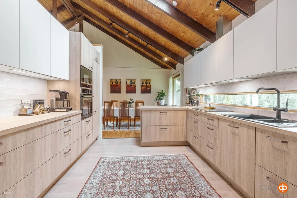Cucina - Architectural House with Garden in Halikko